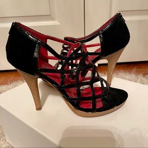 Vintage black caged heels size 8